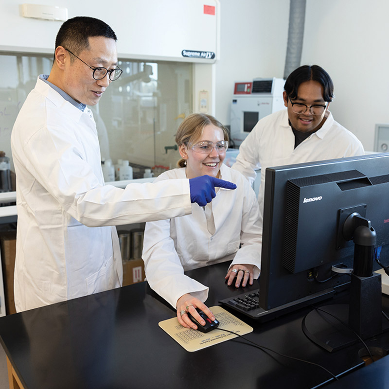 LMU Assistant Professor Jin Yong Choi and students in the lab